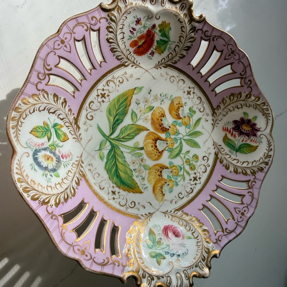 Floral antique Pierced Porcelain Decorative Plate with Gold Accents